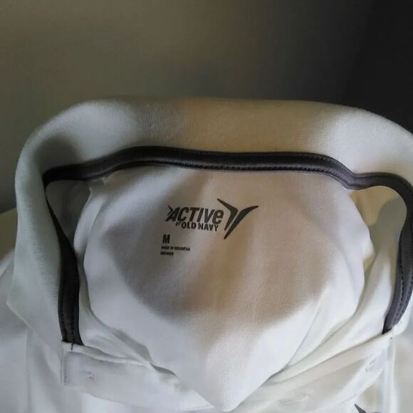 Men's Active by Old Navy shirt-white- Sz M - Picture 5 of 7